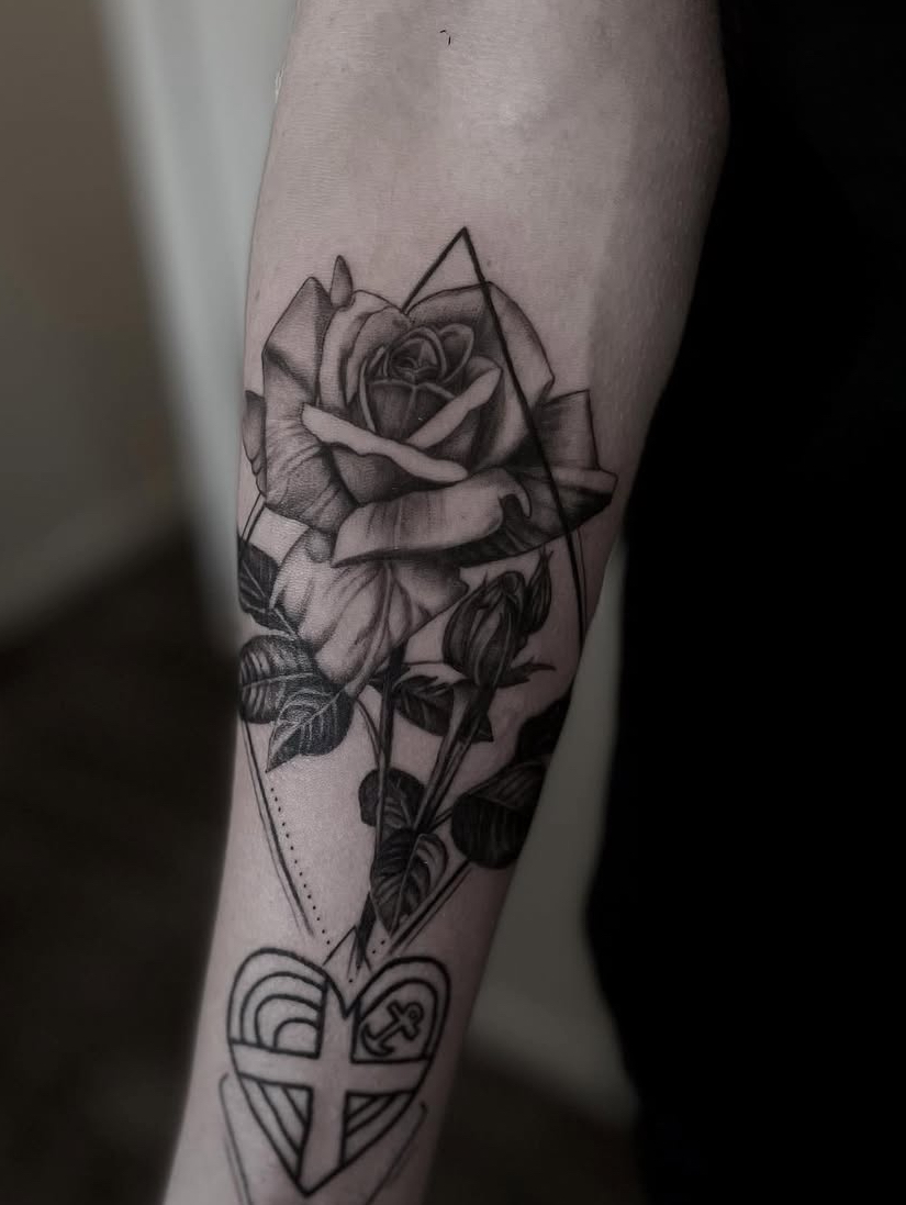 rose tattoo